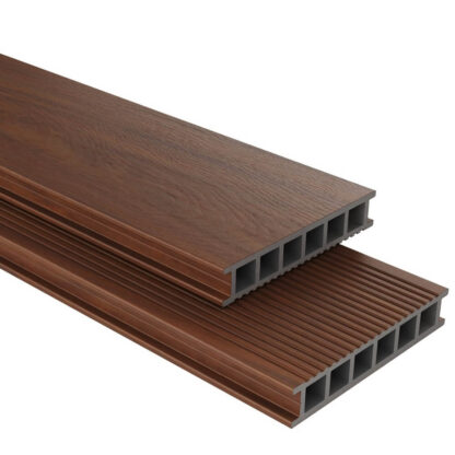 Deski kompozytowe imitującej drewno egzotyczne Timberness Forest Plus Bangkirai o długości 4 m